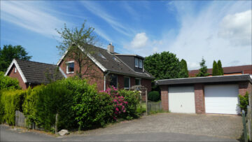 Tolles Familienhaus in Toplage mit möglichem Bauplatz. 24782 Büdelsdorf, Einfamilienhaus