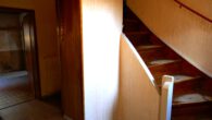 Treppe zum OG - Werden Sie Vermieter von Monteurwohnungen- dieses Haus bietet alle Möglichkeiten