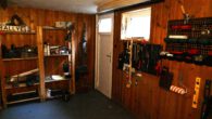 Werkstatt mit Ausgang zum Hof - Familienhaus auf tollem Grundstück