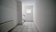 Flur im EGT - Geräumiges Mehrfamilienhaus mit 4 Wohnungen