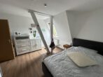 Schlafzimmer - Für Bestager: Wunderschöne 3 Zimmer Wohnung im 1. OG mit Gartenanteil