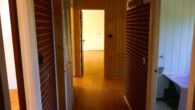 Flur zum Bad - Ein Haus für Profis, die aus Problemen Rendite machen