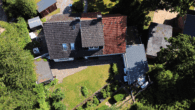 Luftbild Rückseite - Insel im Grünen mit viel Platz