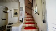 Treppe ins OG - Insel im Grünen mit viel Platz