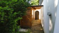 Seite links - Insel im Grünen mit viel Platz