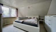 Schlafzimmer OG - Insel im Grünen mit viel Platz