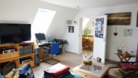 Wohnzimmer zum Essplatz OG - Zweifamilienhaus am Kanal