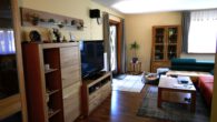 Wohnzimmer links zur Terrasse - Holzhaus, ebenerdig, mit guten energetischen Eigenschaften